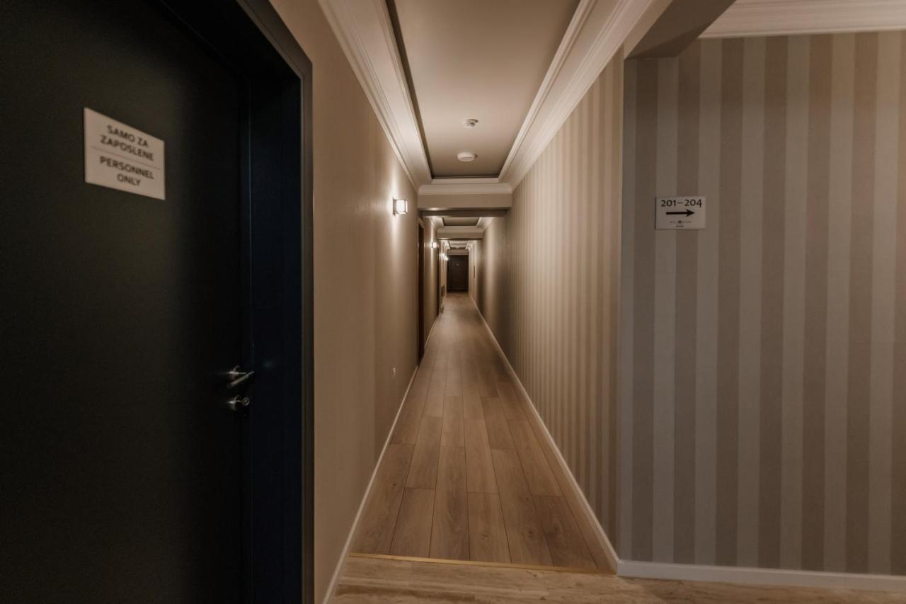 Hotel Beli Dvor Čačak Exterior foto