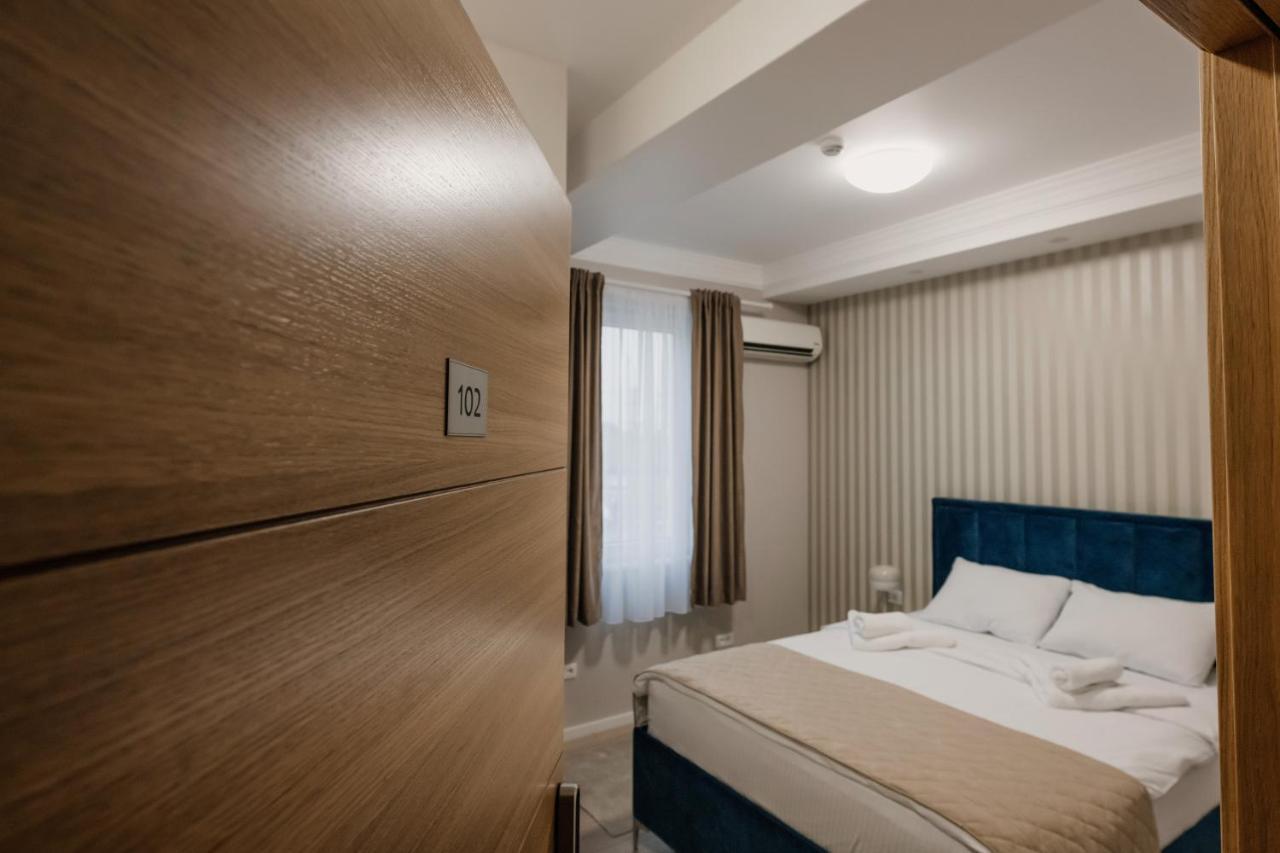 Hotel Beli Dvor Čačak Exterior foto