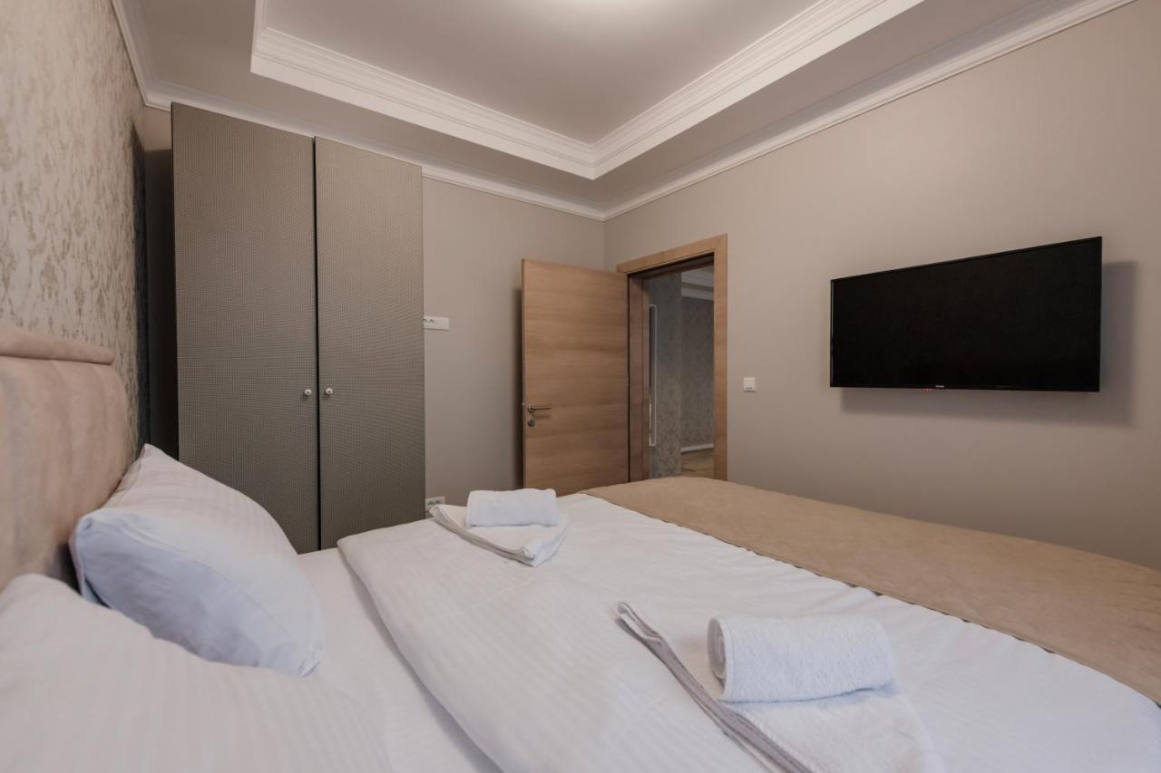 Hotel Beli Dvor Čačak Exterior foto