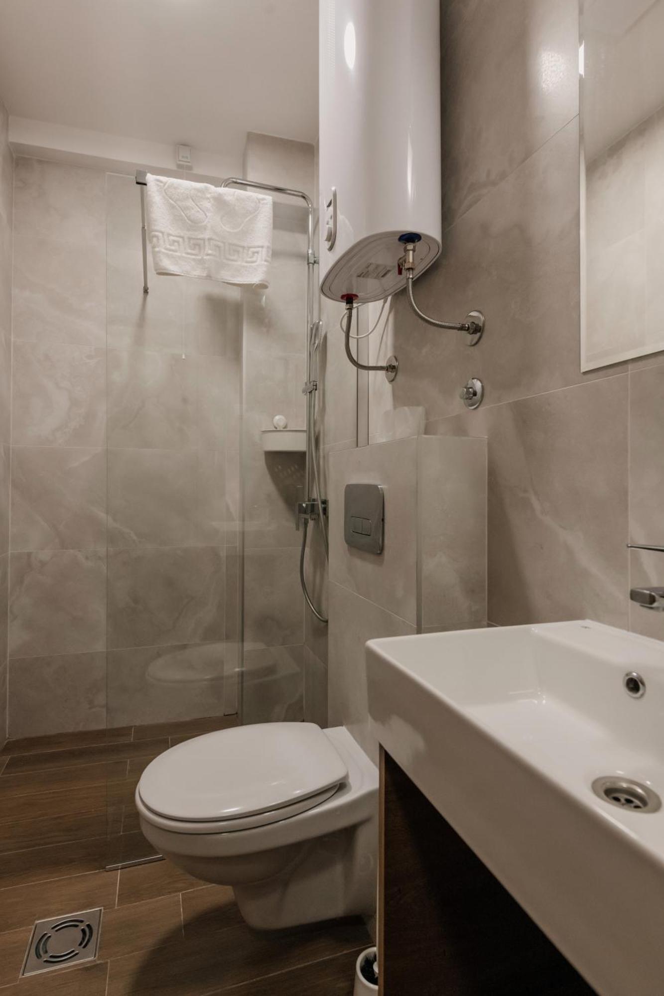 Hotel Beli Dvor Čačak Exterior foto